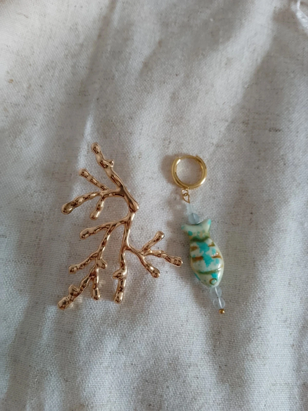 Boucles d'oreilles corail poisson et pierres naturelles